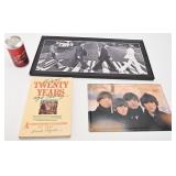 Lot d'articles des Beatles, dont affiche en mï¿½tal