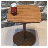 *Petite table vintage