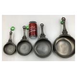 4 casseroles Les étains d'art de chevalier, en