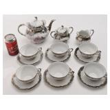 Ensemble à thé en porcelaine italienne