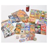 Lot de jouets vintage, dont Pogs, Pierrafeu et