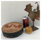 Figurine coq en métal et 2 boîtes en bois