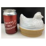 Bonbonnière Avon poule sur son nid, en milk glass