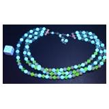 Collier 3 sections avec perles jaunes et vertes