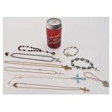Lot de bijoux religieux