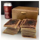Boîte en bois avec cartes Yu-Gi-Oh!