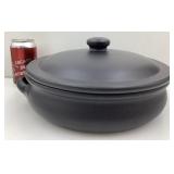 Cocotte en terre cuite, avec couvercle