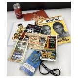 Lot de souvenirs de boxe