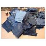 Gros lot de pièces en jeans, pour artisanat