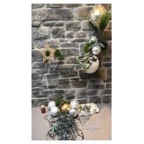 Lot de décorations de Noël, lumières, boules,