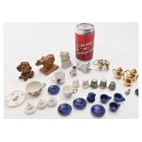 Lot de miniatures et de dés à coudre