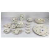 21 Piece Franciscan Starburst Pottery Dining Set