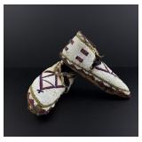 Plains Cree Native American Indian Moccasins