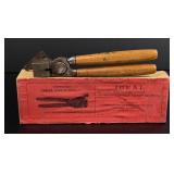 Lyman Ideal 30822 Reloading Bullet Mold & Box
