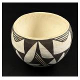 Acoma Pueblo Pot