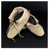 Pawnee Native American Indian Moccasins