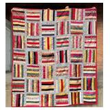1920s Log Cabin Fence Rail Barn Raising Quilt