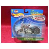 2000 Harley Davidson 1:18 Hotwheels Motorcycle MIB