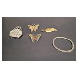 Fashion Jewelry - Brooches, Pendant & Bracelet