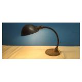 Vintage Table Lamp  (work's great)