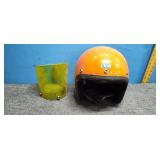 Vintage XL Motorcycle helmet & Yellow shield