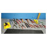 Asorment of hand tools, cutters