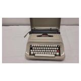 Underwood 319 Typewriter