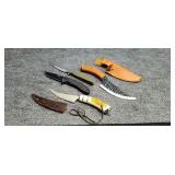 Two Pocket Finger Flip Knives 2) with Sheaths