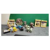 3) Small Wall Plaques & Table Decorative Items