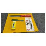 Watch band removal tool & 5 1/2 in knife
