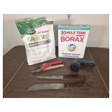2 knifes Scotts  turf Builder  Borax