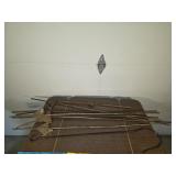 Metal yard stakes 8ct