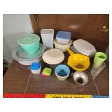 Kitchen items  Tupperware cups, bowls