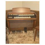 Hammond J-100 series electric spinet organ 1960's