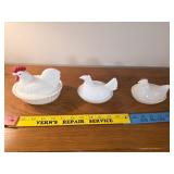 Hens on a Nest 3ct