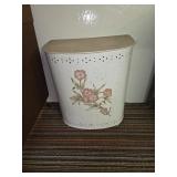 Hamper floral design 1960's