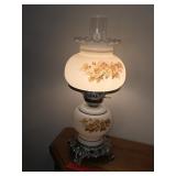 hurricane parlor lamp, likely in the 'Gone With