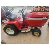 International Cub Cadet 1282 Lawn Tractor