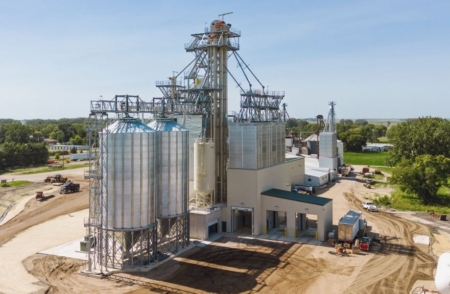 The De Graff facility was constructed with a dedicated loadout lane and dual receiving pits to segregate incoming ingredients to prevent contamination.