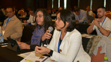 Attendees at the IAOM Latin America Region Conference engage with industry expert panelists during the technical sessions. Photo courtesy of IAOM.