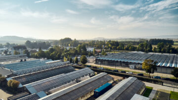 Greenhouses, KWS in Einbeck, Germany. (KWS)