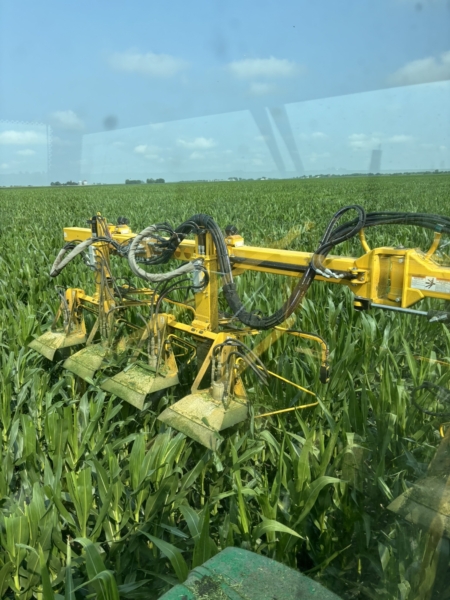 Blades cut four female rows, leaving the male row in between uncut.