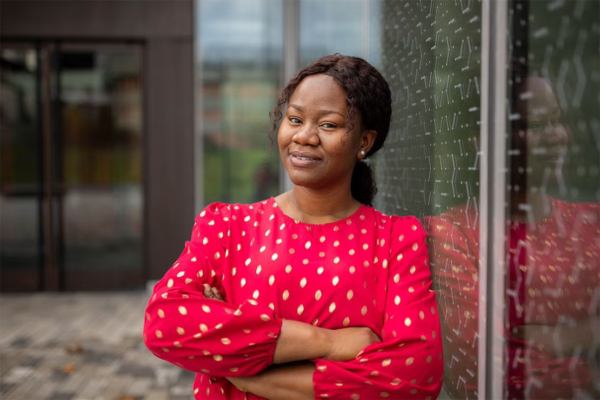 Sonia Evans completed her PhD at U of T Mississauga and will continue her research as a Provost's Postdoctoral Fellow at U of T Scarborough (photo by Nick Iwanyshyn)