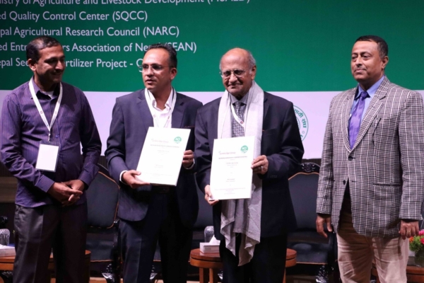 MoU signing event between Nepal and Bangladesh seed companies (Photo: Sirish Shrestha/CIMMYT)