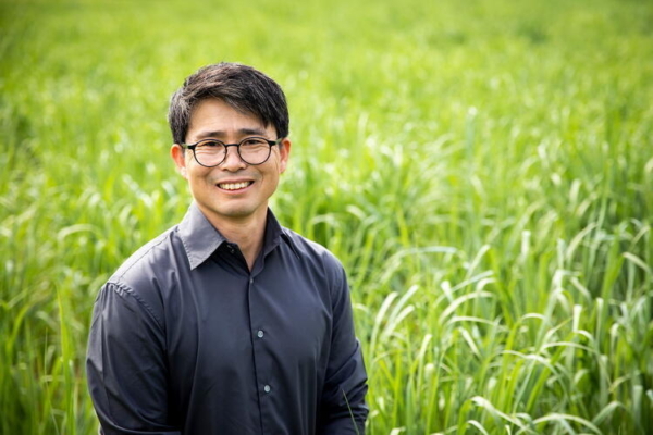 Research leader D.K. Lee