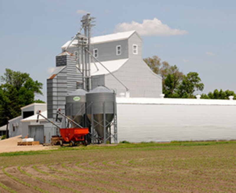 Old Time Elevator Vermillion, MN, Elevator Has Served Community Since