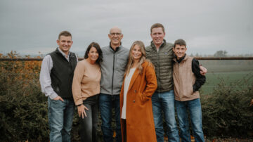 The Setniker family (from left to right) Cole Setniker, Michelle Setniker, Eric Setniker,
Makenna McKay, Michael McKay, Kord Setniker. Images courtesy of Universal Seed LLC