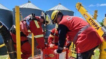 BeGrainSafe mobile trailer demonstrating extraction of someone from a grain bin. Photo courtesy of CASA and G3