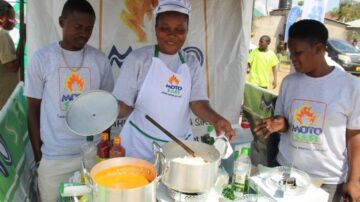 The U.S. Grains & BioProducts Council (USGBC) is working to improve global accessibility for household cooking with ethanol, a clean burning fuel that can improve community and environmental health. Photo credit: USGBC.
