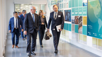 Stefan Scheiber, CEO of Bühler Group, welcomed Minnesota Governor Tim Walz during his visit in Uzwil. Image courtesy of Bühler.